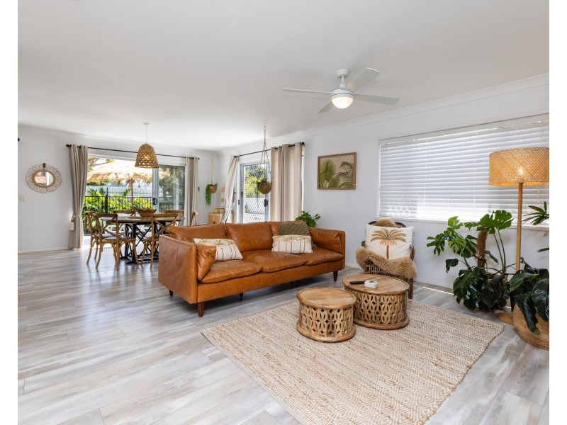 1/65 Leyte Avenue, Palm Beach QLD 4221