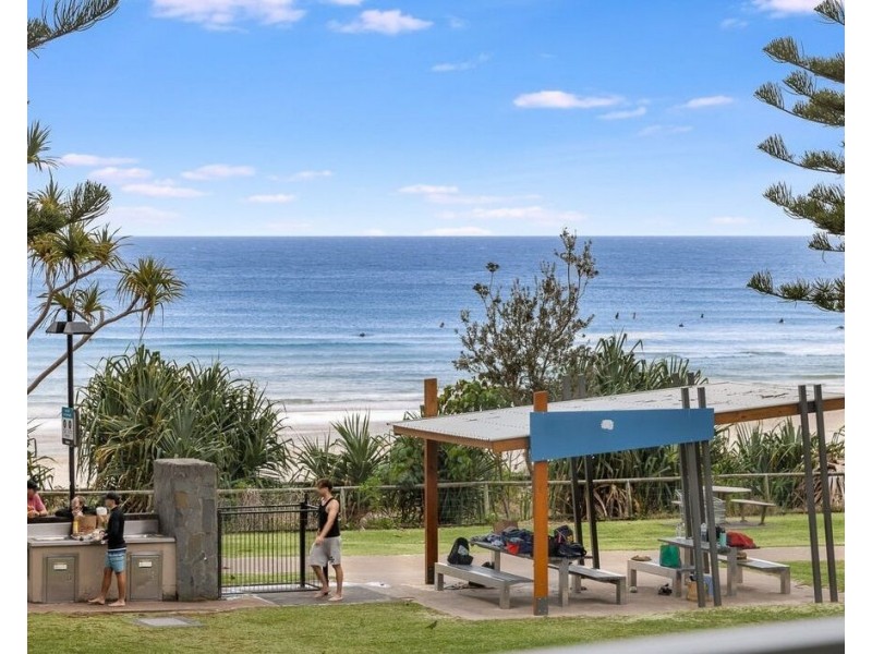 4/162 Marine Parade, Coolangatta QLD 4225