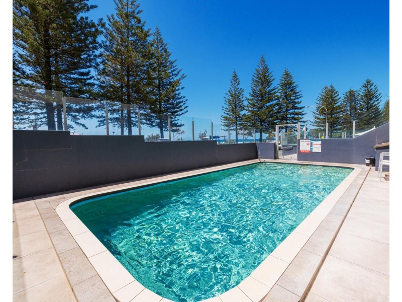 4/162 Marine Parade, Coolangatta QLD 4225