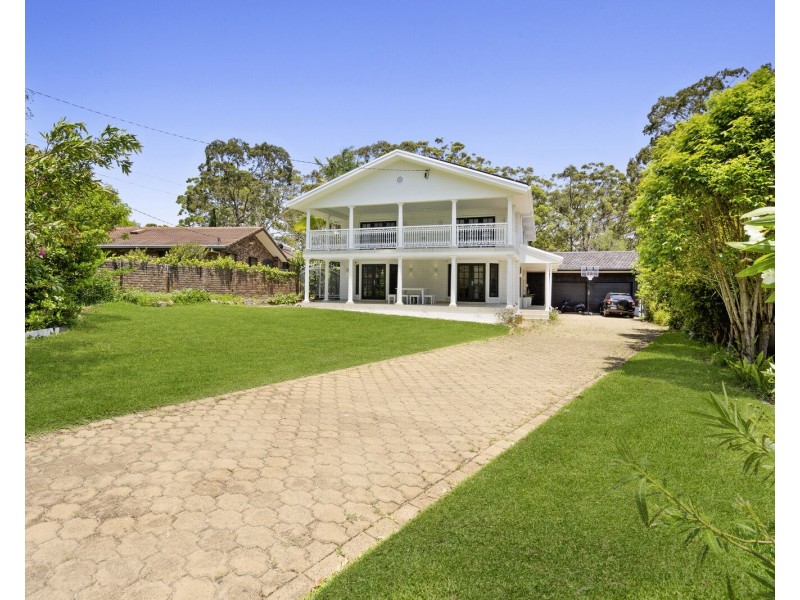 197 Simpsons Road, Elanora QLD 4221