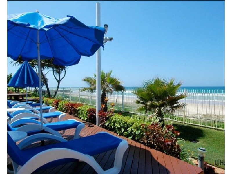 13A/2 Nineteenth Avenue, Palm Beach QLD 4221