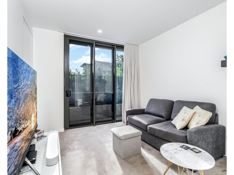 4/20 Executive Drive, Burleigh Waters QLD 4220
