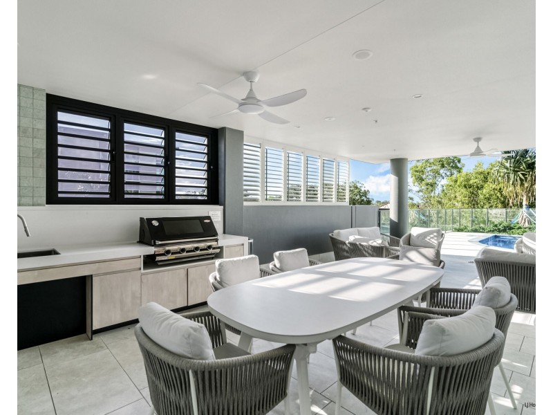 4/20 Executive Drive, Burleigh Waters QLD 4220