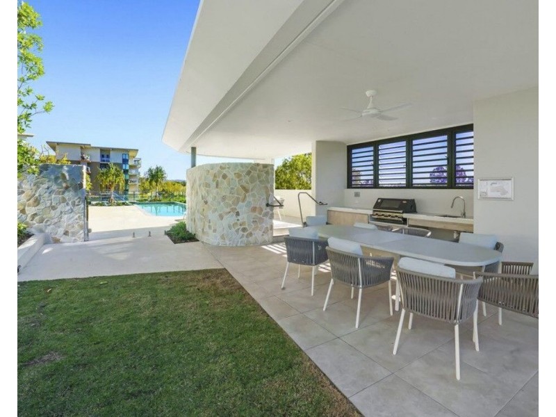 4/20 Executive Drive, Burleigh Waters QLD 4220