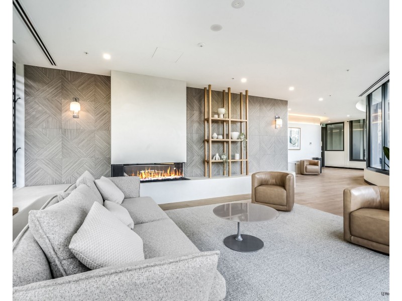 4/20 Executive Drive, Burleigh Waters QLD 4220
