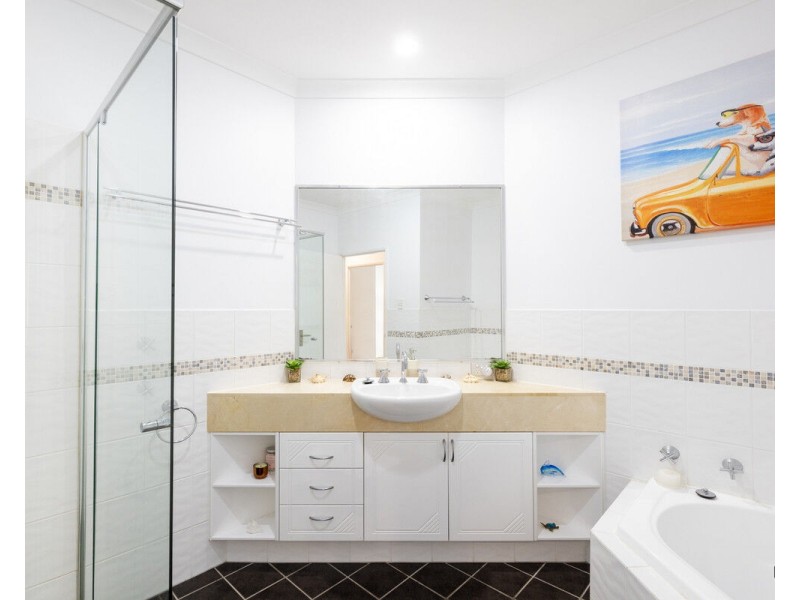 8/3 Johnston Street, Bilinga QLD 4225