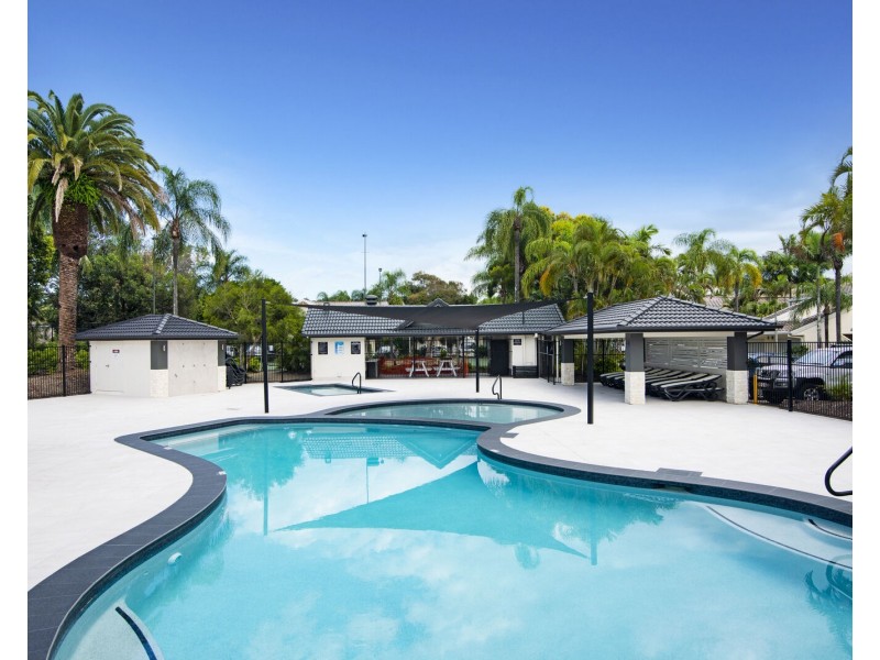 2/2-10 Coolgardie Street, Elanora QLD 4221