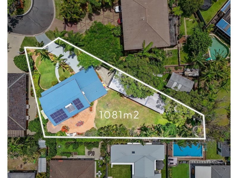 13 Myrtle Court, Palm Beach QLD 4221