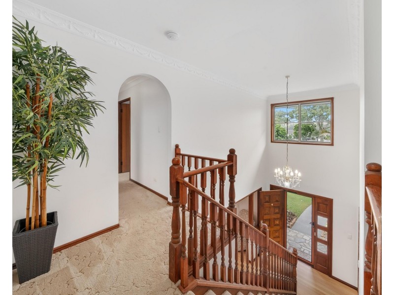 13 Myrtle Court, Palm Beach QLD 4221