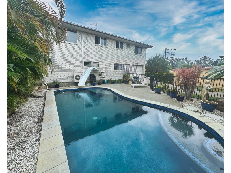 2 & 4 Lloyd Street, Tweed Heads South NSW 2486