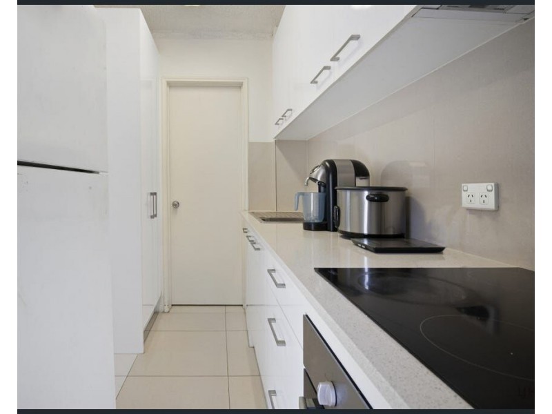 2/3 Watson Esplanade, Surfers Paradise QLD 4217