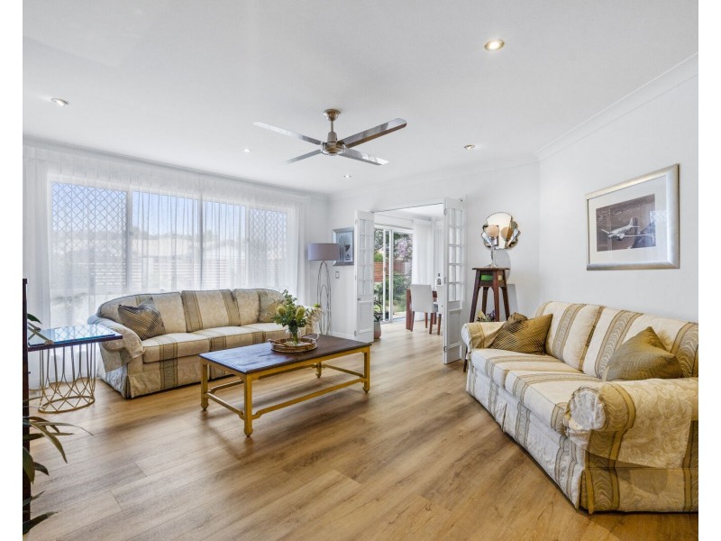 2 Baumea Court, Elanora QLD 4221