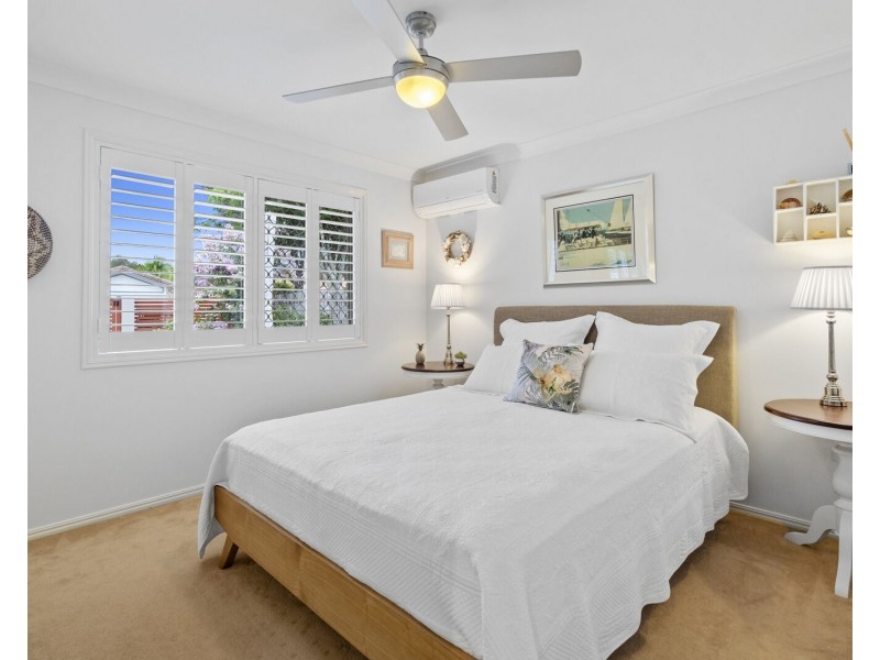 2 Baumea Court, Elanora QLD 4221