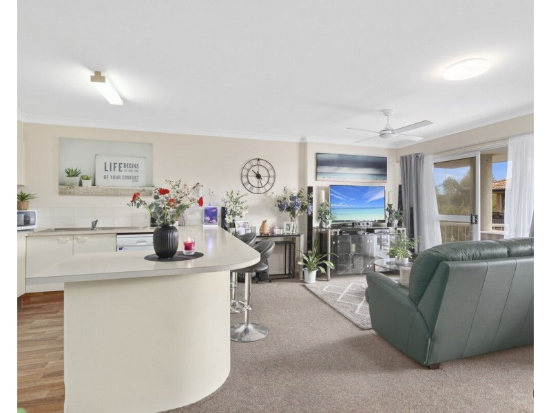 6/3 Tarni Avenue, Palm Beach QLD 4221