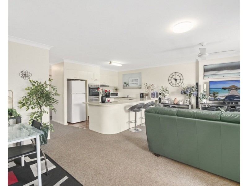 6/3 Tarni Avenue, Palm Beach QLD 4221