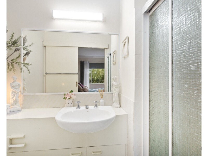 6/3 Tarni Avenue, Palm Beach QLD 4221