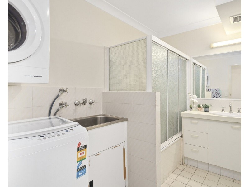 6/3 Tarni Avenue, Palm Beach QLD 4221