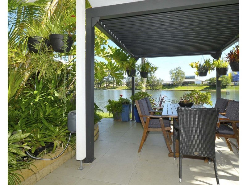 11/2-10 Coolgardie Street, Elanora QLD 4221
