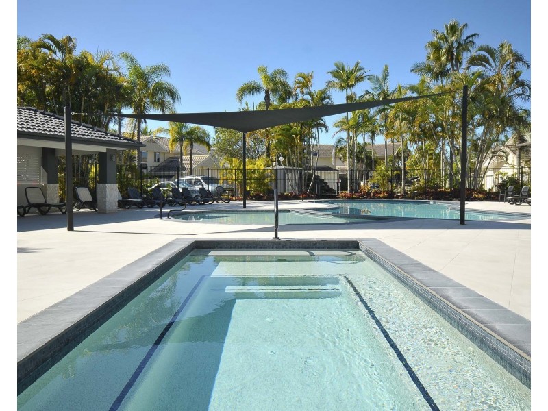 11/2-10 Coolgardie Street, Elanora QLD 4221