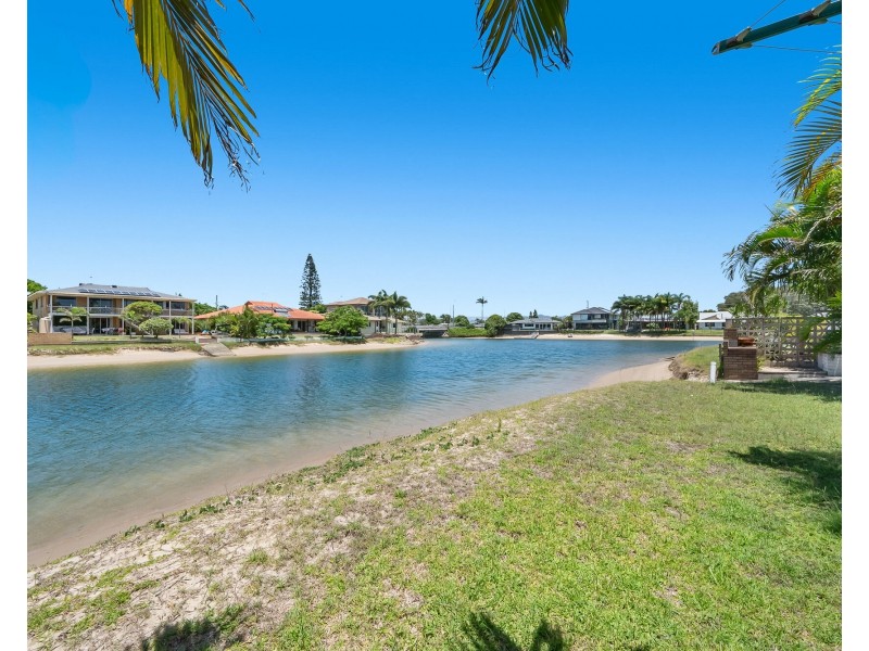 30 Barracuda Court, Palm Beach QLD 4221