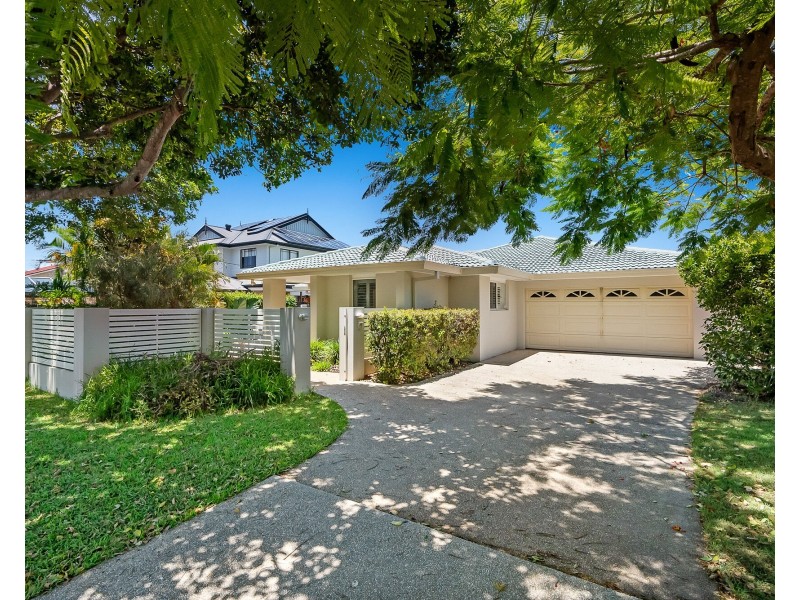 30 Barracuda Court, Palm Beach QLD 4221