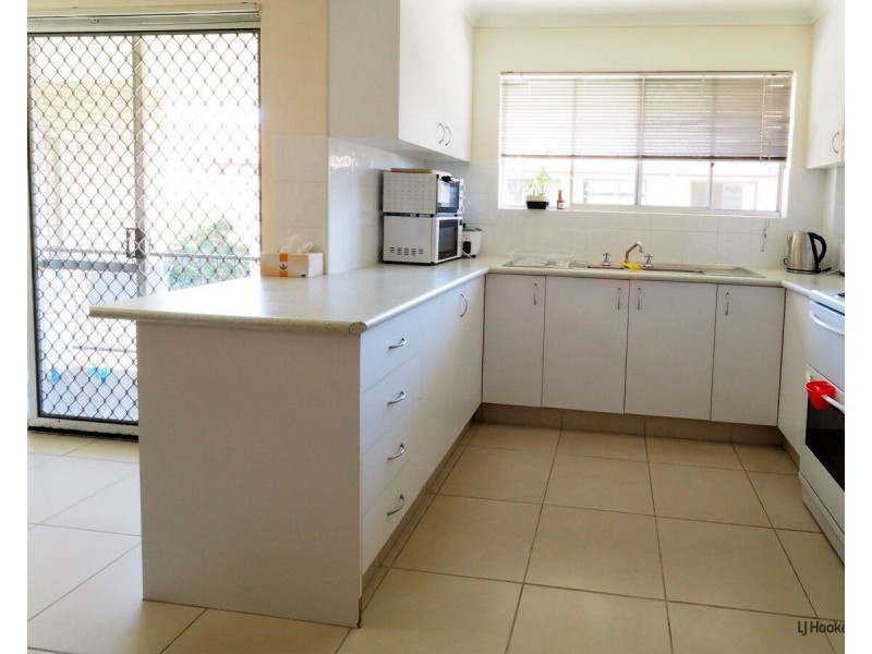8/8 Allara Avenue, Palm Beach QLD 4221