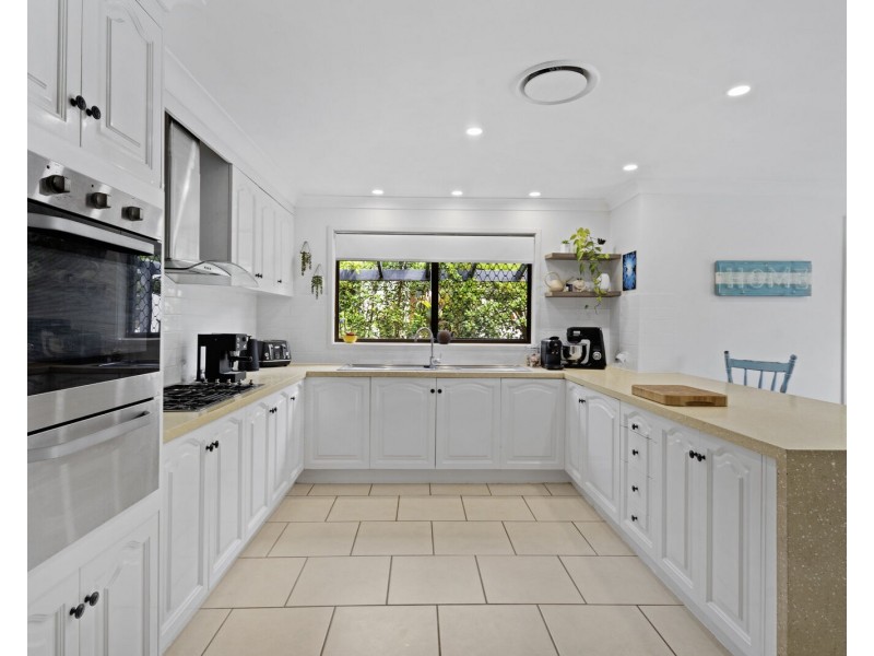 16 Alinjarra Drive, Tugun QLD 4224