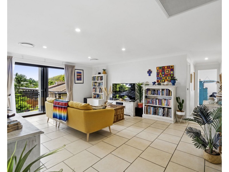 16 Alinjarra Drive, Tugun QLD 4224