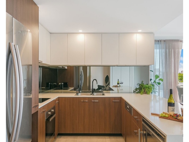 3001/397 Christine Avenue, Varsity Lakes QLD 4227