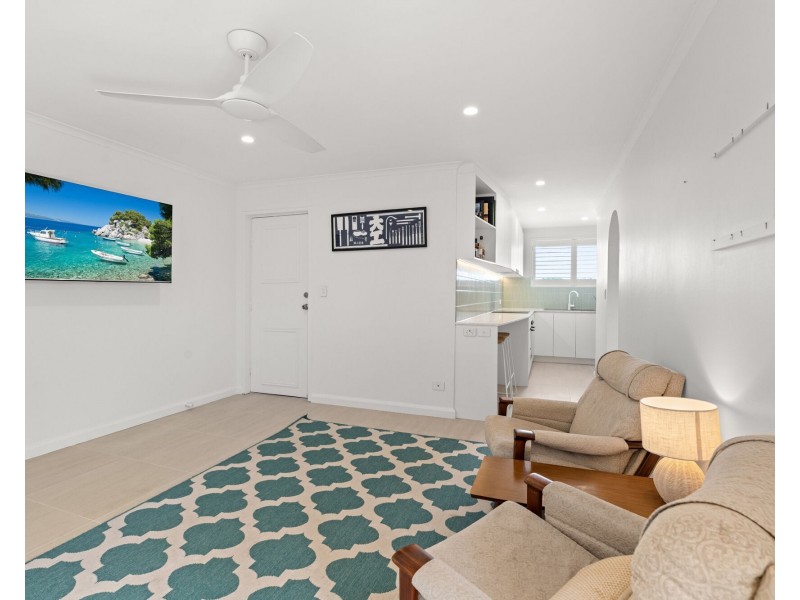 9/10 Nalla Court, Palm Beach QLD 4221