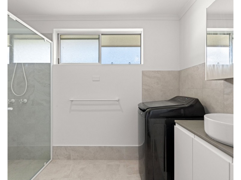 9/10 Nalla Court, Palm Beach QLD 4221