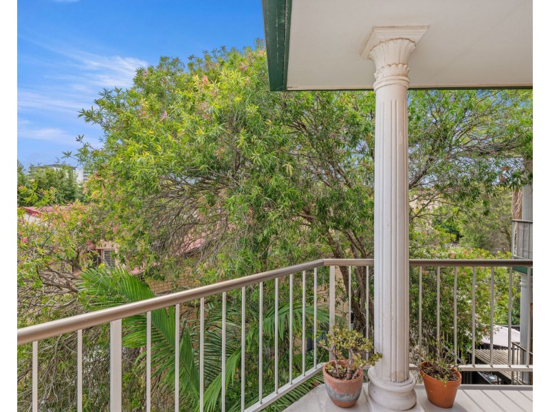9/10 Nalla Court, Palm Beach QLD 4221