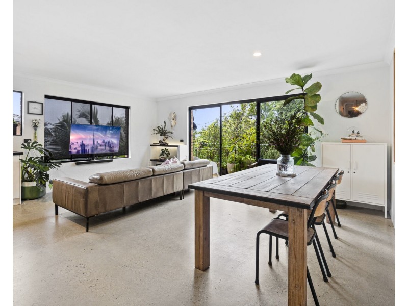 9/9 Nalla Court, Palm Beach QLD 4221