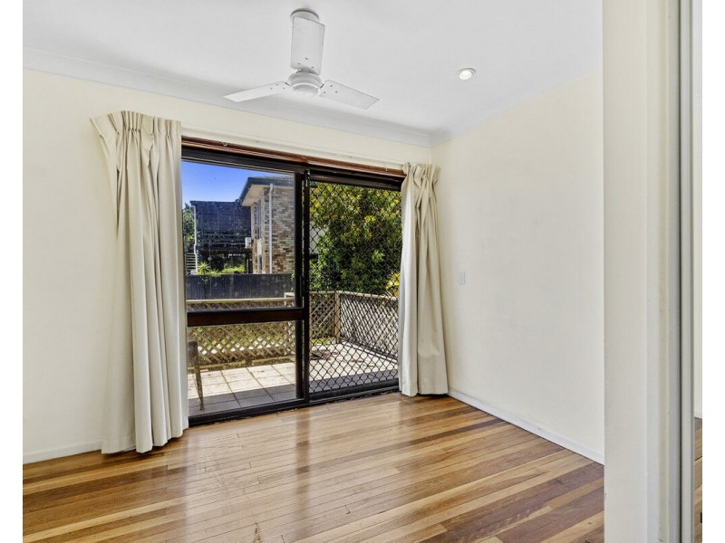 2 Kalamunda Close, Elanora QLD 4221