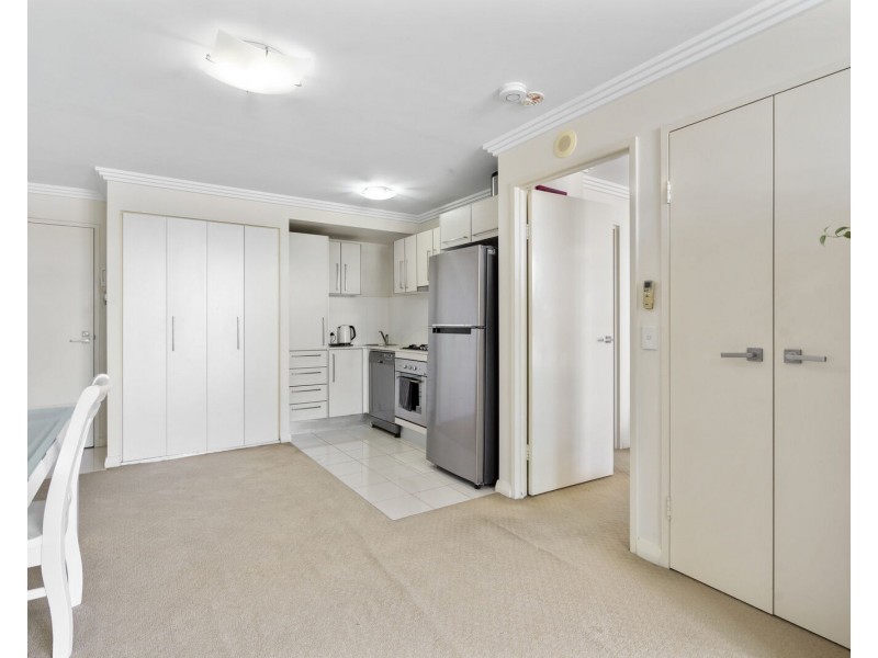 1611/10 Fifth Avenue, Palm Beach QLD 4221