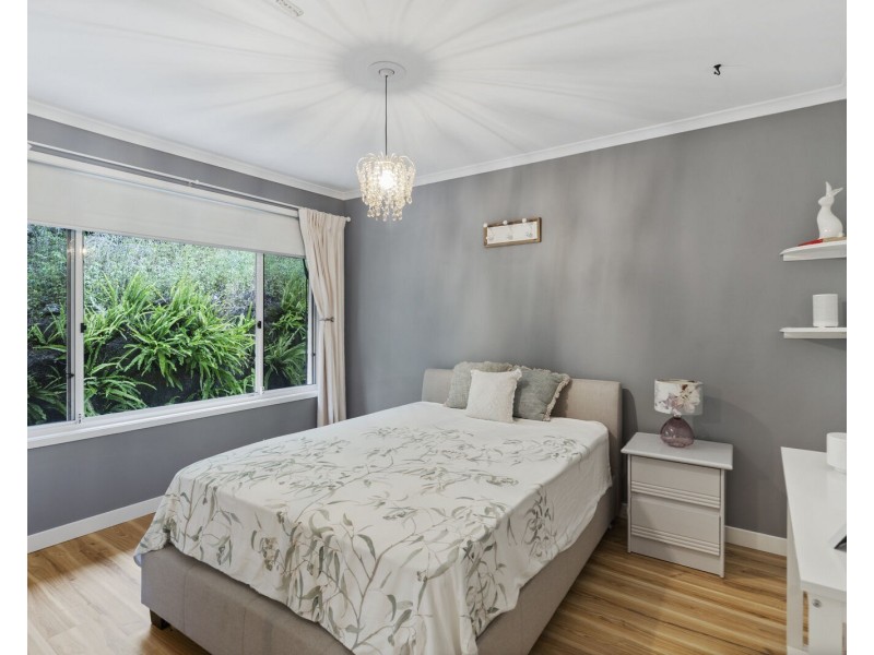 10 Capano Court, Elanora QLD 4221