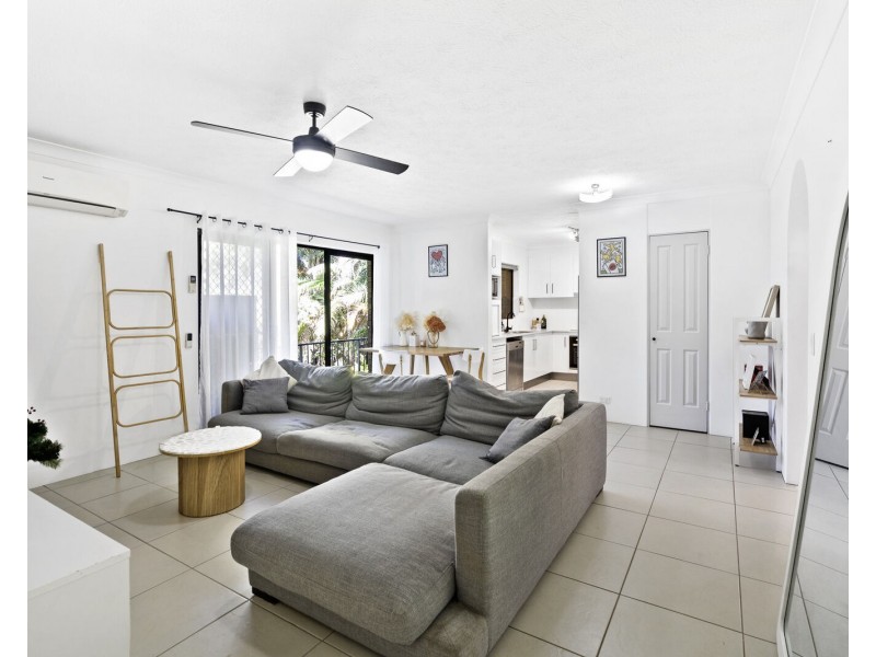 7/3 Lind Avenue, Palm Beach QLD 4221