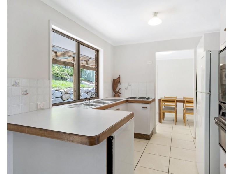 4 Border Drive, Currumbin Waters QLD 4223