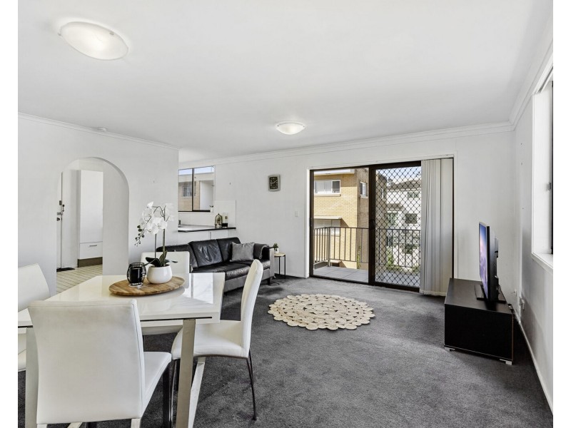 8/1031 Gold Coast Highway, Palm Beach QLD 4221