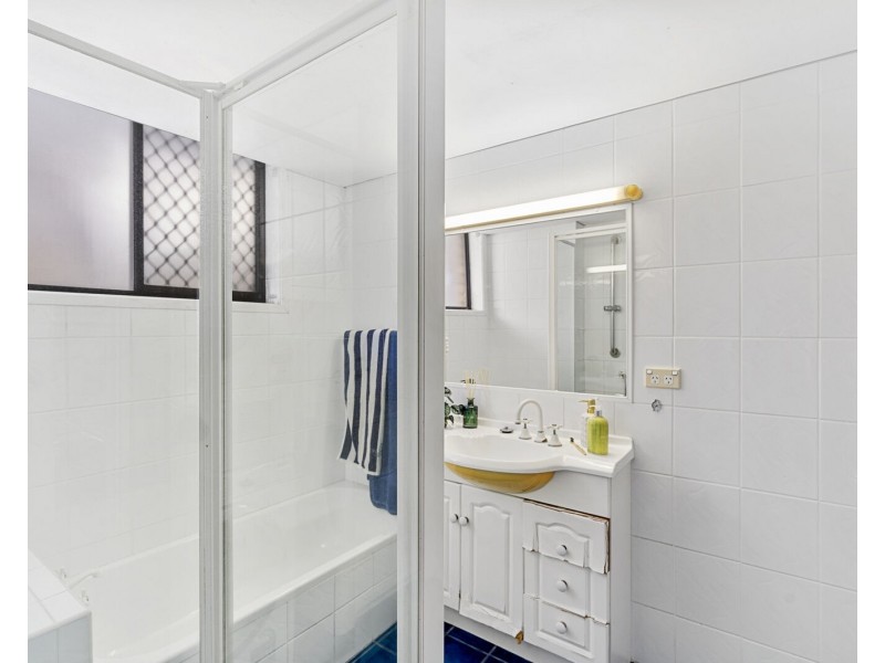 8/1031 Gold Coast Highway, Palm Beach QLD 4221