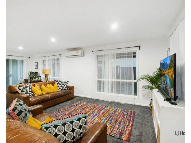 12 Seville Circuit, Burleigh Waters QLD 4220