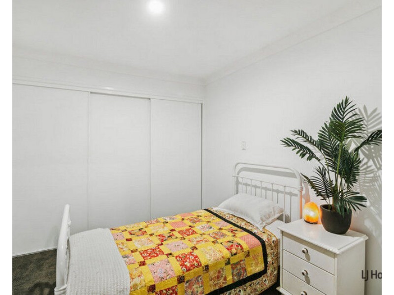12 Seville Circuit, Burleigh Waters QLD 4220