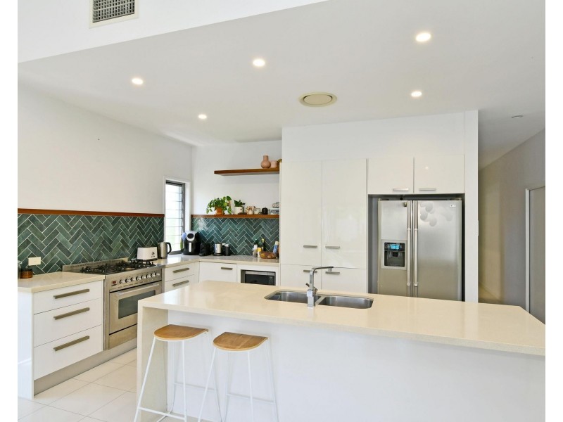 1/3 Winders Avenue, Tugun QLD 4224