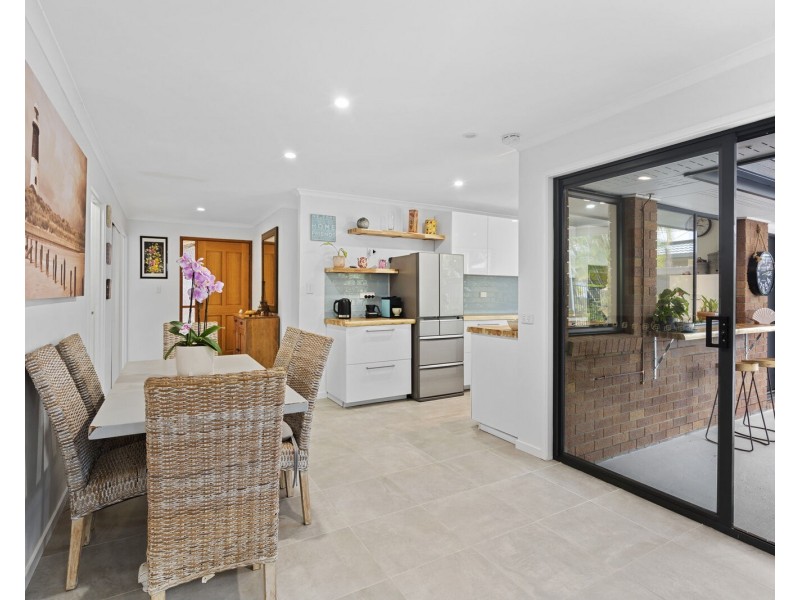4 Balsa Street, Elanora QLD 4221