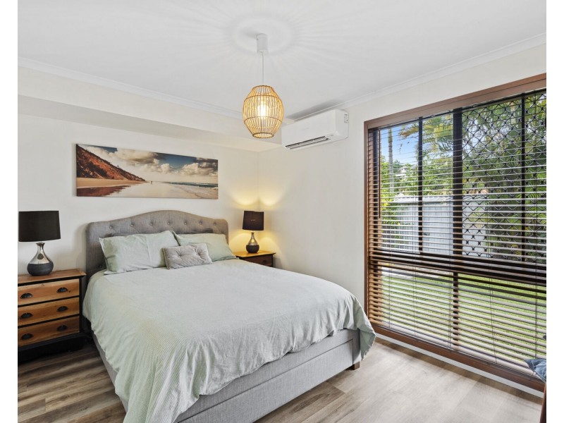 4 Balsa Street, Elanora QLD 4221