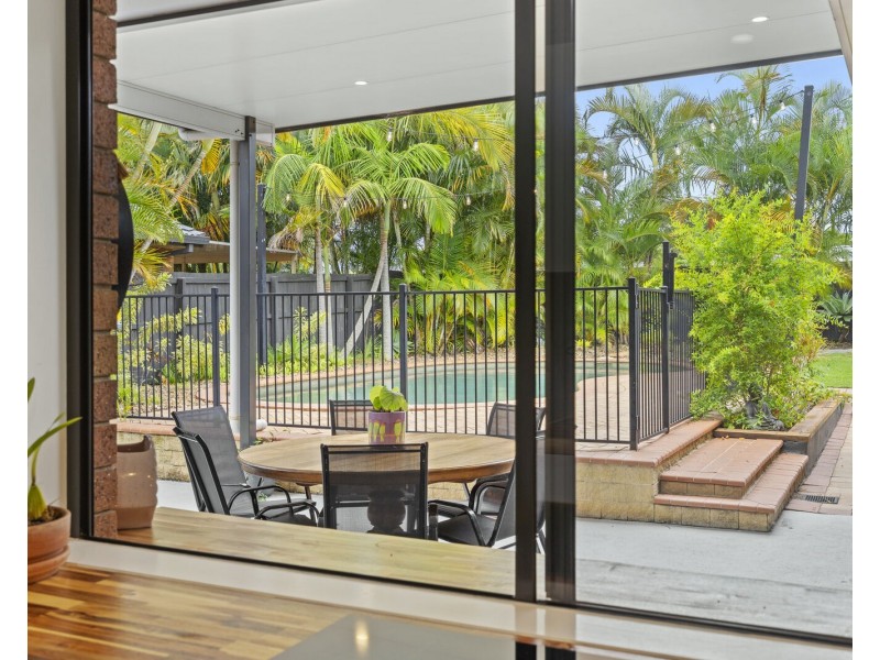 4 Balsa Street, Elanora QLD 4221