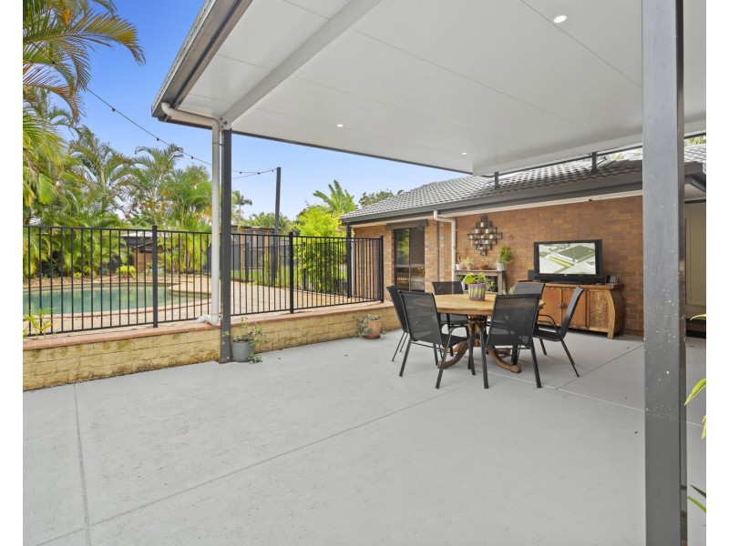 4 Balsa Street, Elanora QLD 4221