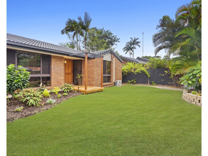 4 Balsa Street, Elanora QLD 4221