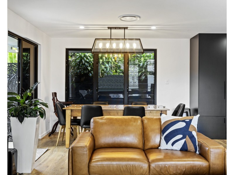 47 Burleigh Street, Burleigh Waters QLD 4220