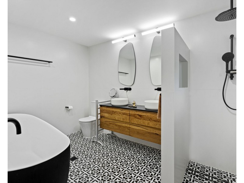 47 Burleigh Street, Burleigh Waters QLD 4220